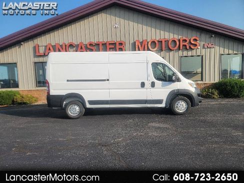 Used 2023 RAM ProMaster 2500 FWD image 1