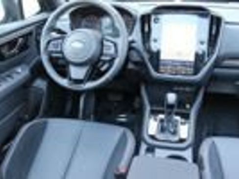 Used 2025 Subaru Forester Touring image 10