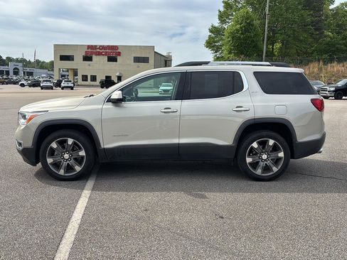 Used 2017 GMC Acadia SLT image 5