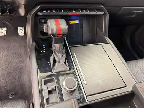 Used 2023 Toyota Sequoia TRD Pro AWD/4WD image 18