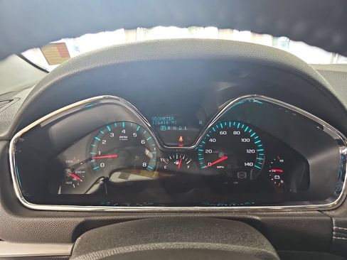 Used 2014 Chevrolet Traverse LT FWD image 26