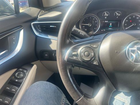 Used 2018 Buick Enclave Essence image 14