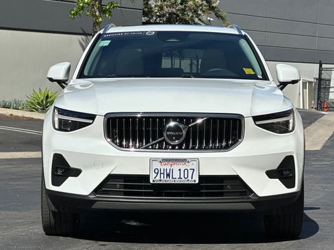 Used 2023 Volvo XC40 B5 Ultimate w/ Protection Package Premier AWD/4WD image 9