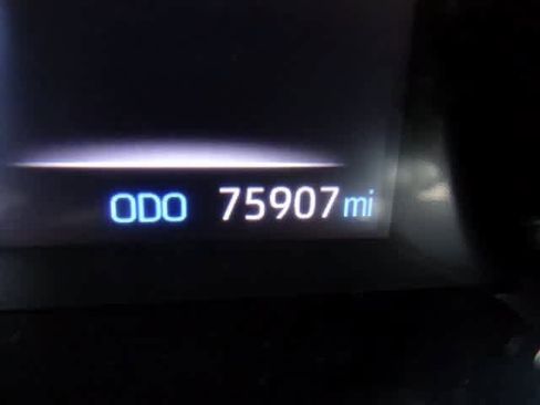 Used 2022 Toyota RAV4 XLE image 7