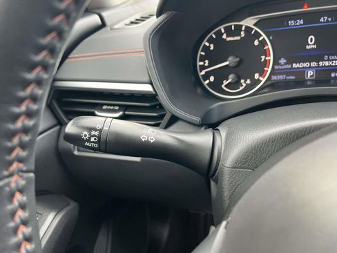 Used 2022 Nissan Altima 2.5 SR image 24