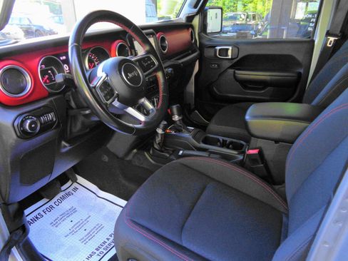 Used 2021 Jeep Wrangler Unlimited Rubicon AWD/4WD image 12