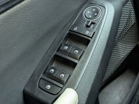 Used 2022 Kia Seltos EX image 30