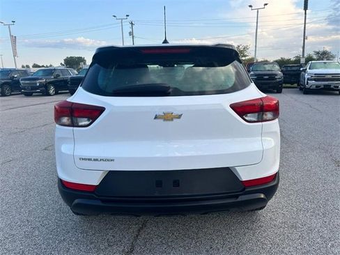 Used 2021 Chevrolet TrailBlazer LS image 4