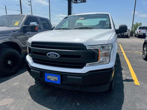 Used 2018 Ford F150 XL w/ Equipment Group 101A Mid AWD/4WD image 4