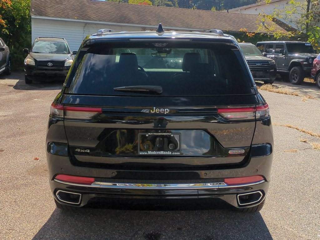 Used 2022 Jeep Grand Cherokee Overland w/ Luxury Tech Group IV AWD/4WD image 5