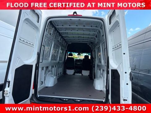 Used 2021 Mercedes-Benz Sprinter 2500 w/ Driver Convenience Package image 19