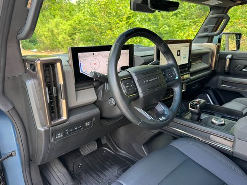 Used 2024 GMC Hummer EV 3X w/ Omega Edition AWD/4WD image 33