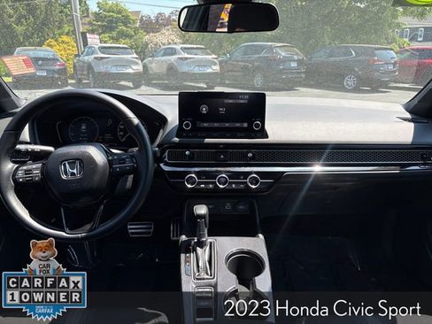 Used 2023 Honda Civic Sport image 15