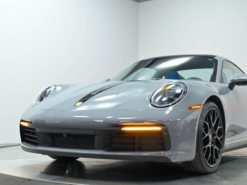 Used 2024 Porsche 911 Carrera image 92