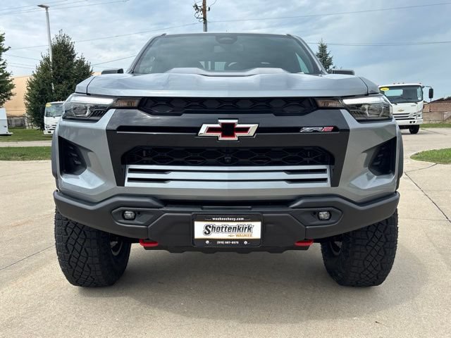 New 2026 Chevrolet Colorado ZR2 w/ ZR2 Bison Edition AWD/4WD image 3