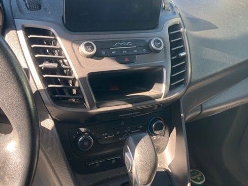 Used 2020 Ford Transit Connect XL image 13