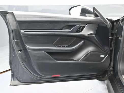 Used 2020 Porsche Taycan 4S image 41