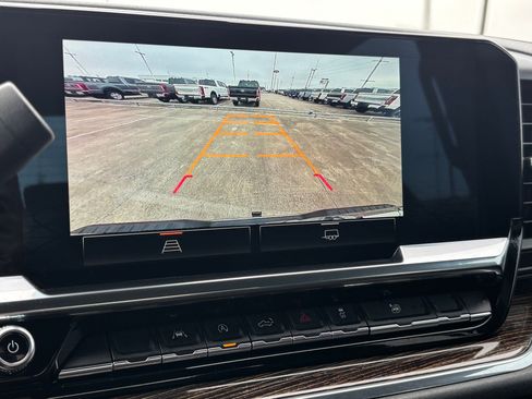 Used 2024 GMC Sierra 1500 Elevation image 41