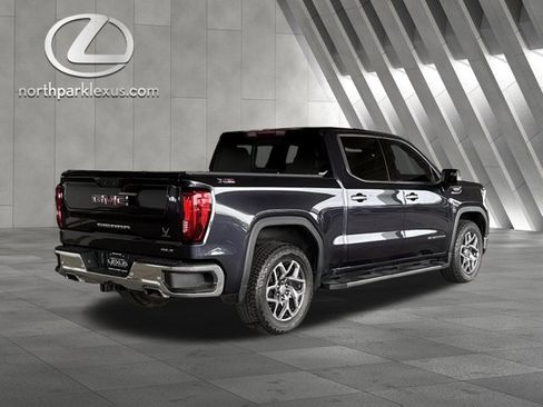 Used 2024 GMC Sierra 1500 SLT AWD/4WD image 6