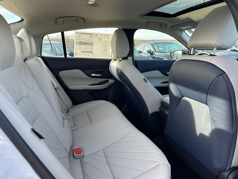 New 2026 Nissan Sentra SL w/ Floor Mat Package FWD image 4