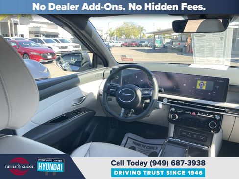 Certified 2025 Hyundai Tucson Limited AWD/4WD image 10