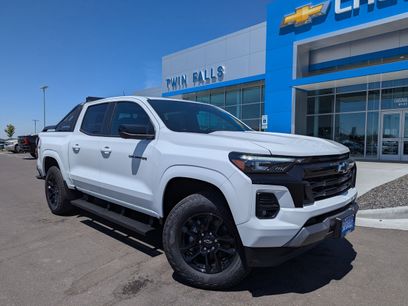 New 2025 Chevrolet Colorado Z71 w/ Midnight Edition