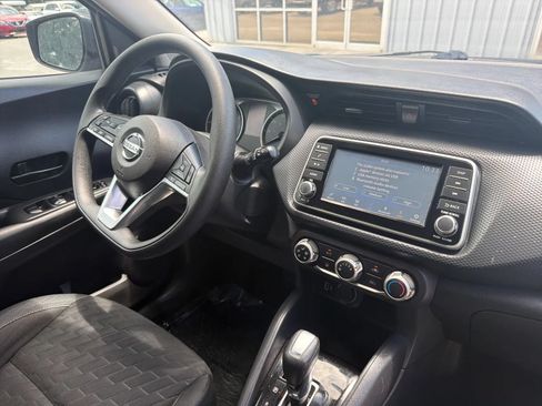 Used 2021 Nissan Kicks S FWD image 20