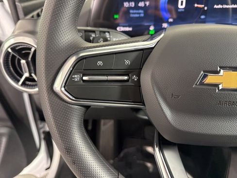 New 2026 Chevrolet Equinox EV LT image 19