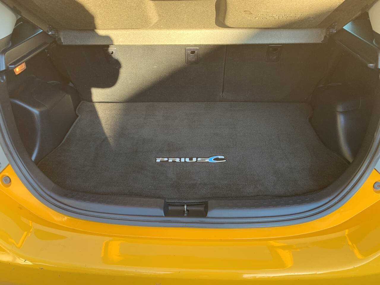 Used 2014 Toyota Prius C Two FWD image 14