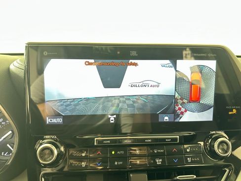 Used 2020 Toyota Highlander Limited image 32