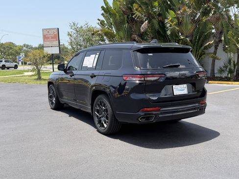 Used 2024 Jeep Grand Cherokee L Summit AWD/4WD image 6