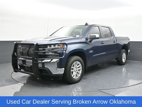 Used 2019 Chevrolet Silverado 1500 LT w/ Texas Edition image 4