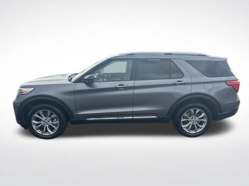 Used 2022 Ford Explorer Limited w/ Equipment Group 301A AWD/4WD image 2
