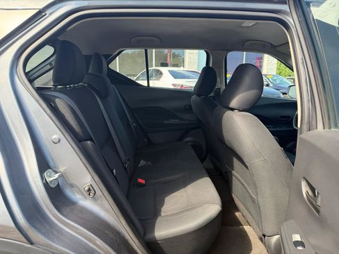 Used 2023 Nissan Kicks S FWD image 15