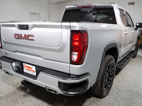 Used 2022 GMC Sierra 1500 Elevation w/ Elevation Premium Package image 7