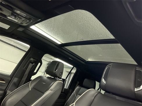 Certified 2021 Cadillac Escalade ESV Premium Luxury image 18