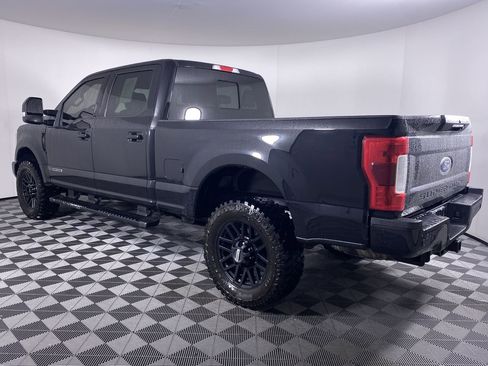 Used 2019 Ford F250 Lariat image 18