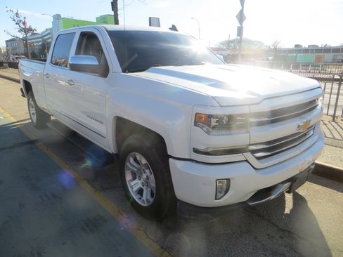 Used 2018 Chevrolet Silverado 1500 W/T w/ WT Fleet Convenience Package image 3
