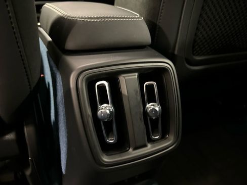 Certified 2023 Volvo XC40 Recharge Ultimate w/ Protection Package Premier AWD/4WD image 23