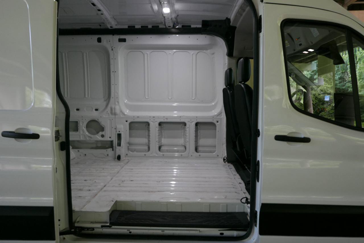 Used 2024 Ford Transit 250 148 Medium Roof Extended AWD image 27