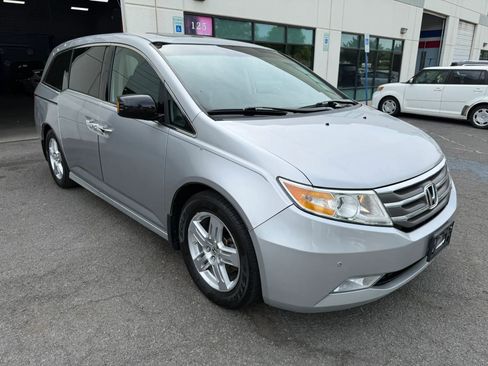 Used 2012 Honda Odyssey Touring Elite image 7
