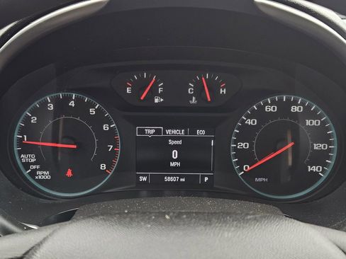 Used 2022 Chevrolet Malibu LT FWD image 12