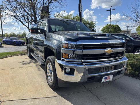 Used 2018 Chevrolet Silverado 2500 LTZ w/ Duramax Plus Package image 2