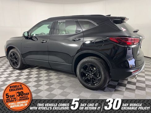 Used 2023 Chevrolet Blazer LT w/ Midnight/Sport Edition image 8