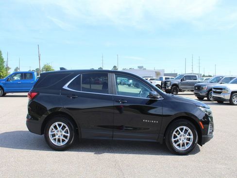 Used 2023 Chevrolet Equinox LT FWD image 10