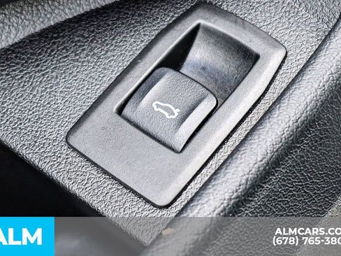 Used 2025 BMW 330i Sedan image 51