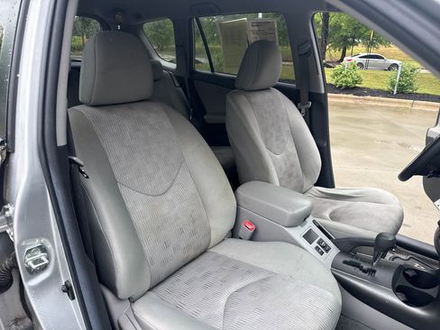 Used 2011 Toyota RAV4 2WD w/ Base L4 Extra Value Pkg image 33