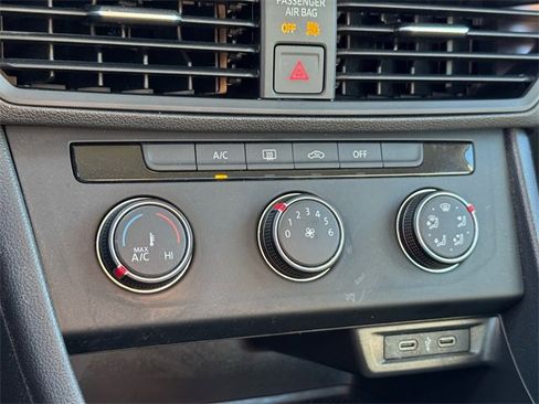 Certified 2022 Volkswagen Jetta S image 22