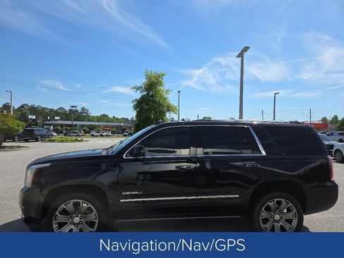 Used 2015 GMC Yukon Denali w/ Premium Package AWD/4WD image 4