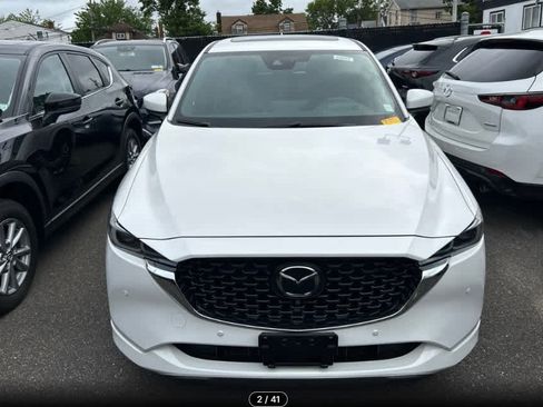 Used 2023 MAZDA CX-5 Signature AWD/4WD image 2